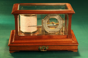 Image of Short & Mason Barograph Retailed by Dunscombe taken from front