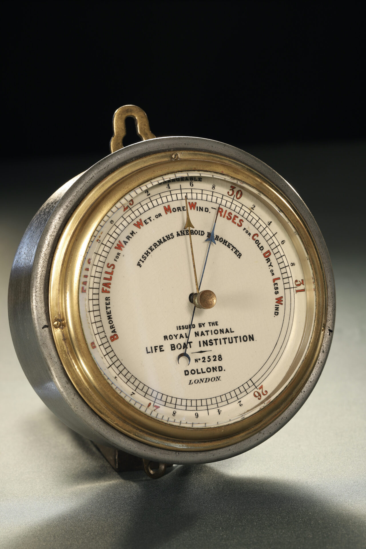 Image of Dollond RNLI Barometer No 2528 taken from lefthand side