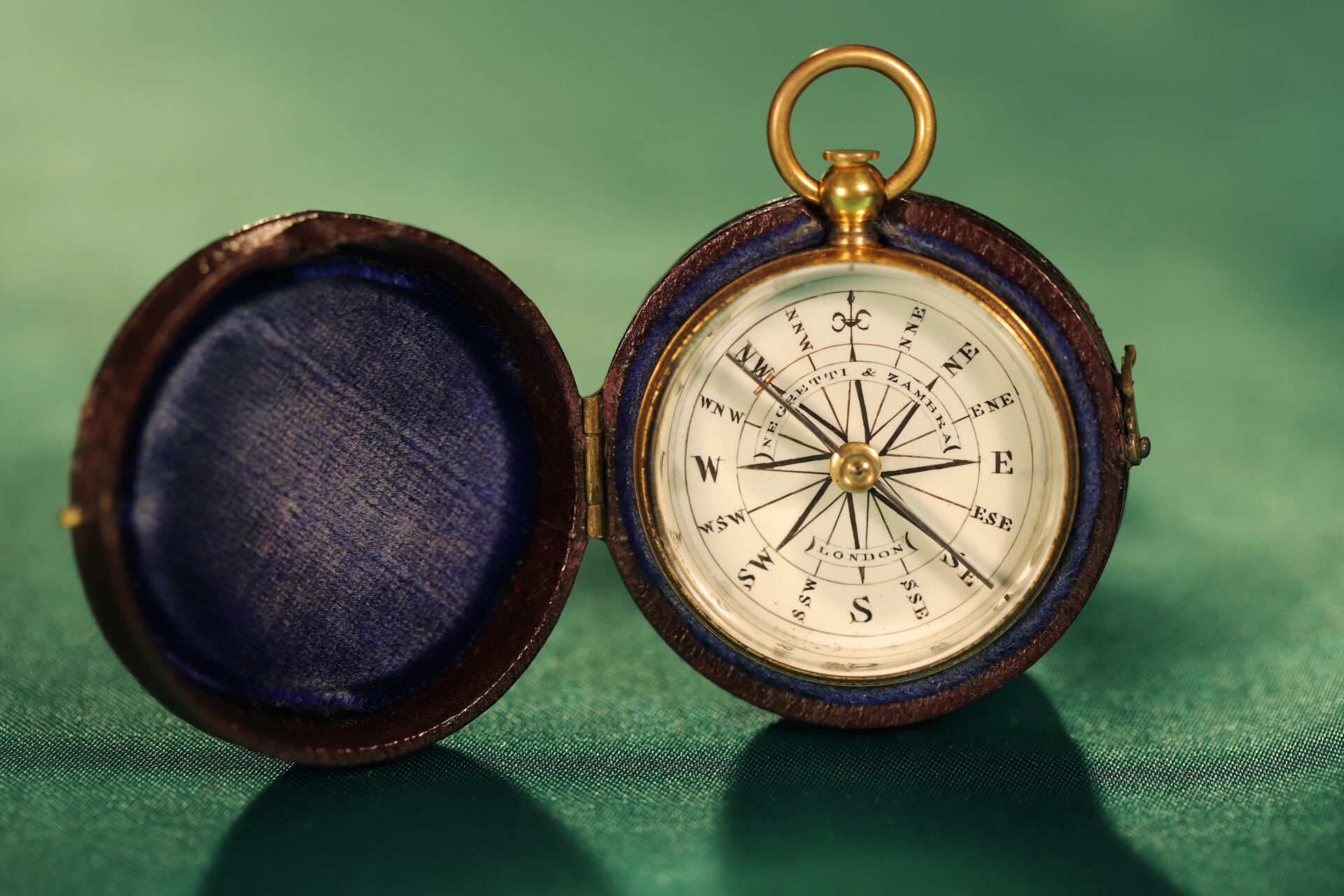 Image of Negretti & Zambra Gilt Brass Pocket Compass c1870 in open travel case