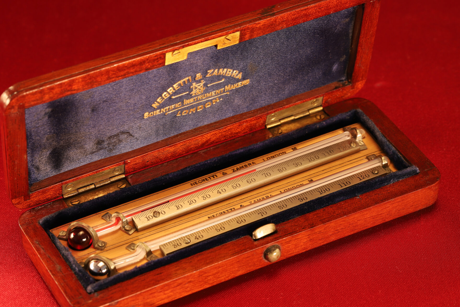 Image of Negretti & Zambra Scientific Thermometers c1915 in open travel case