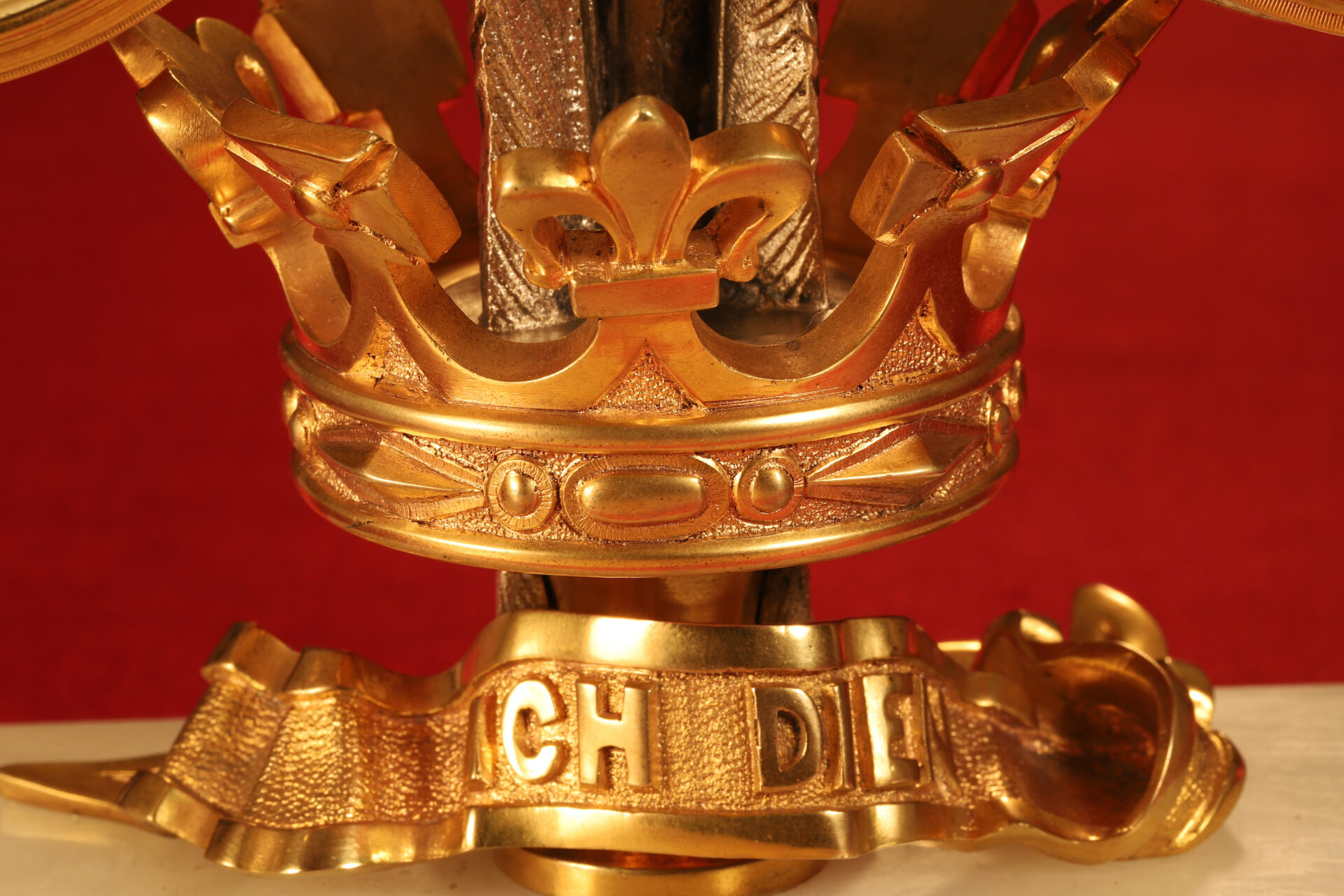 Close up of motto and coronet from Prince of Wales Feathers Desk Compendium c1880