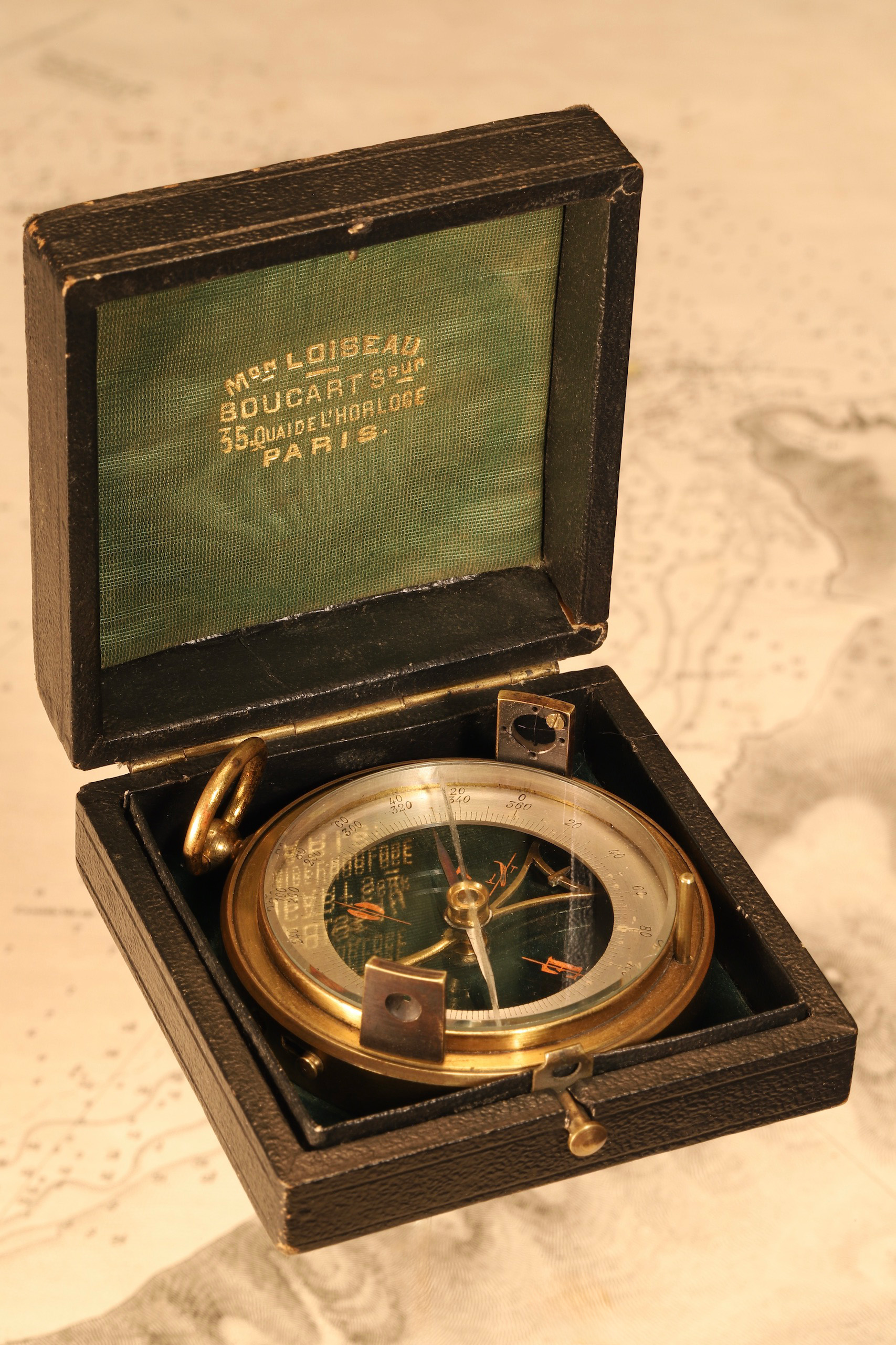 Hennequin Compass No 440 SI1110