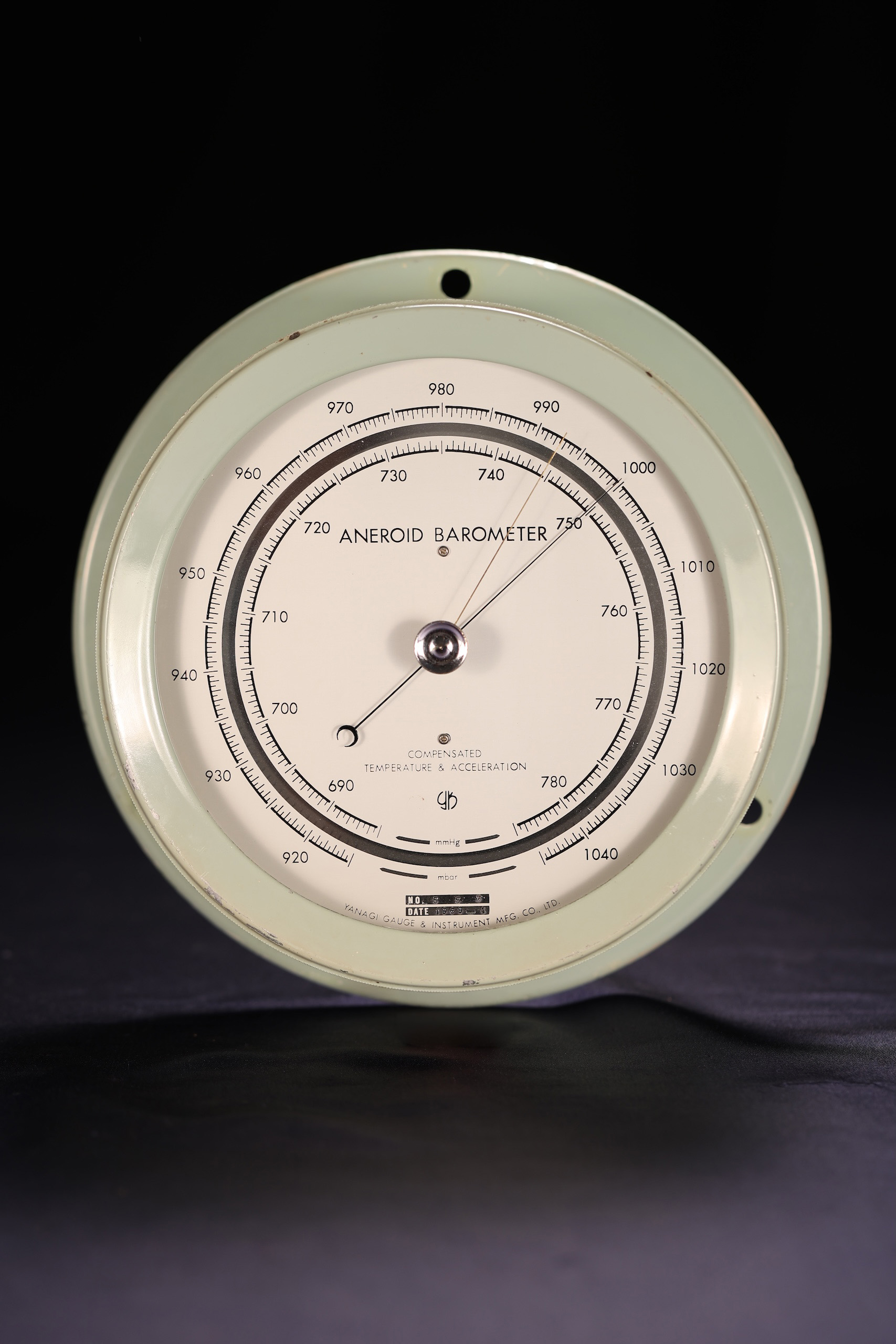 Yanagi Marine Barometer No 553_10a