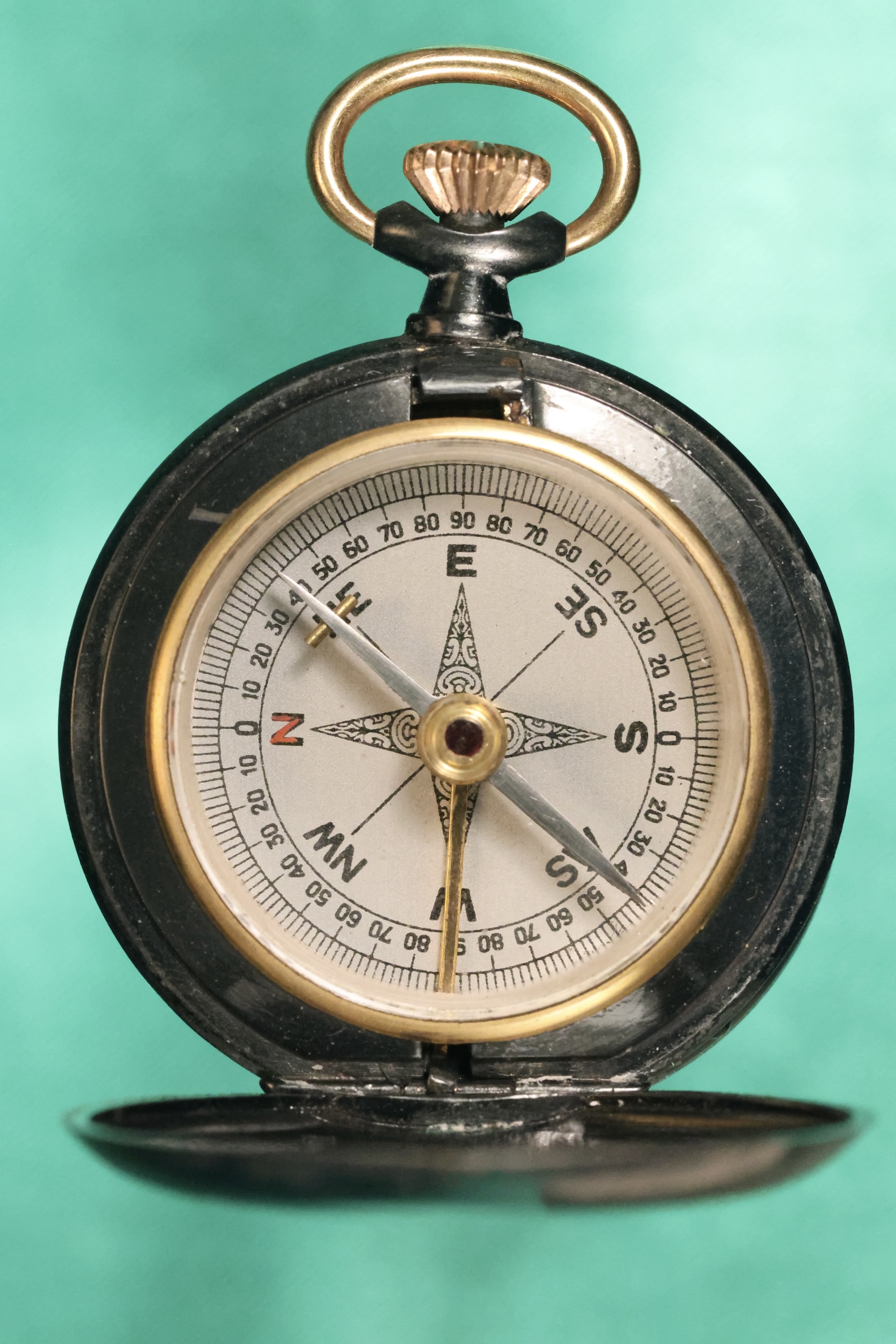 Small Barker Hunter Cased Compass_1