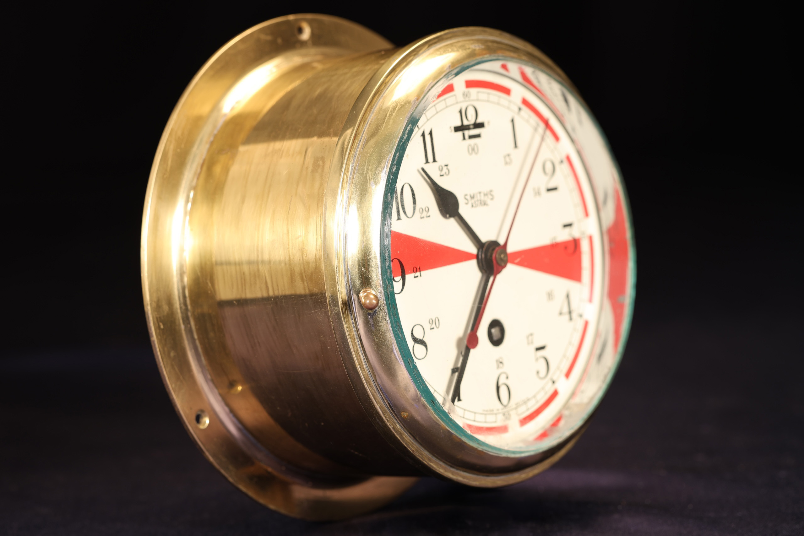 WW2 Smiths Astral Radio Room Sector Bulkhead Clock_2a